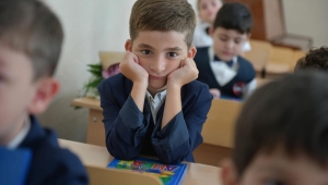 Минпрос: закрыты две школы, эпидобстановка стабильная