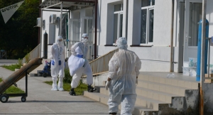 Два пациента Гудаутского госпиталя скончались, подтверждено 112 новых случаев COVID