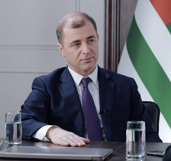 АНД предлагает упразднить должности Вице-президента, премьер-министра и вице-премьеров