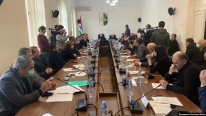 Абхазские политики концептуально разошлись во мнениях