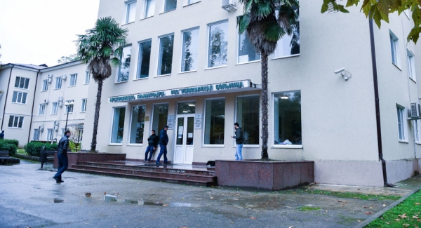 Скончавшегося в Республиканской больнице подростка проверят на коронавирус
