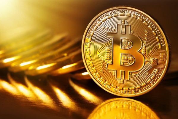 Курс биткоина рухнул