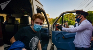 Милиция следит за соблюдением антиковидных мер в Абхазии