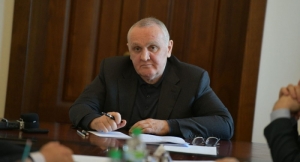 Александр Анкваб призвал с осторожностью подходить к вопросам вывода сельхозземель из оборота