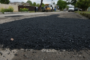 Асфальта на центральных улицах Сухума не будет до лета