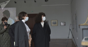 Экспозицию к конкурсу на проект памятника Владиславу Ардзинба открыли в ЦВЗ