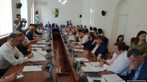 Поддержка абхазских предпринимателей подождет