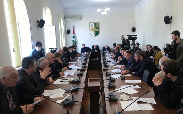 В Абхазии вводится чрезвычайное положение с 00 часов 00 минут 28 марта до 00 часов 00 минут 20 апреля 2020 года