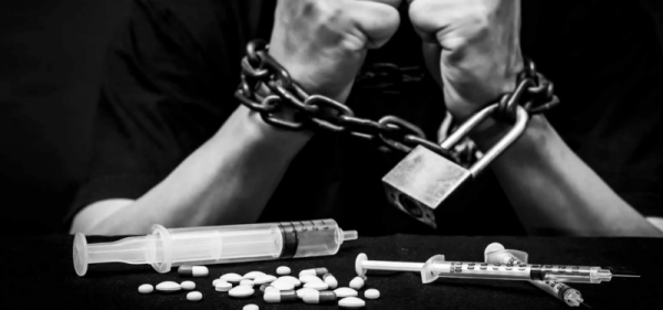 Взяты под стражу подозреваемые в хранении и перевозке наркотического вещества в особо крупном размере