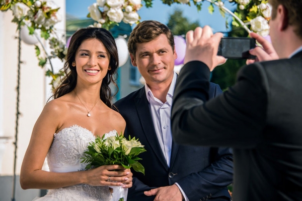 Первый канал покажет сериал «За первого встречного»