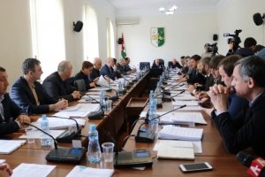 Голосуем по-старому: парламент не принял поправки к закону о выборах президента