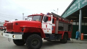 Загорелся один из магазинов дьюти-фри на границе Абхазии с Россией