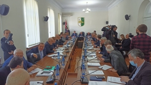 Россия уменьшила софинансирование зарплат госслужащим