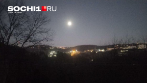 Несколько взрывов прогремело в небе над Сочи