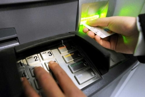 Беслан Барателиа: в день с карт снимают до 25 миллионов рублей