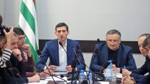 Мэр Сухума: профицит бюджета позволит решить определенную часть проблем столицы