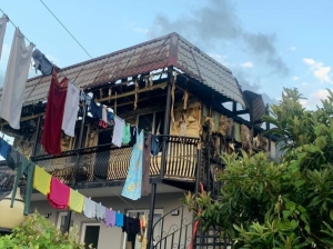 МЧС: пожар произошёл в гостинице в Новом Афоне