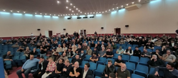 Скопление общественности плохой фон для рейдерского захвата